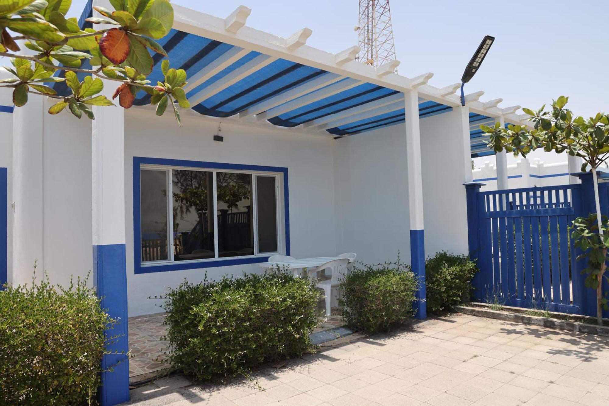 Al-ashkhara شاطئ الأشخرة Station touristique