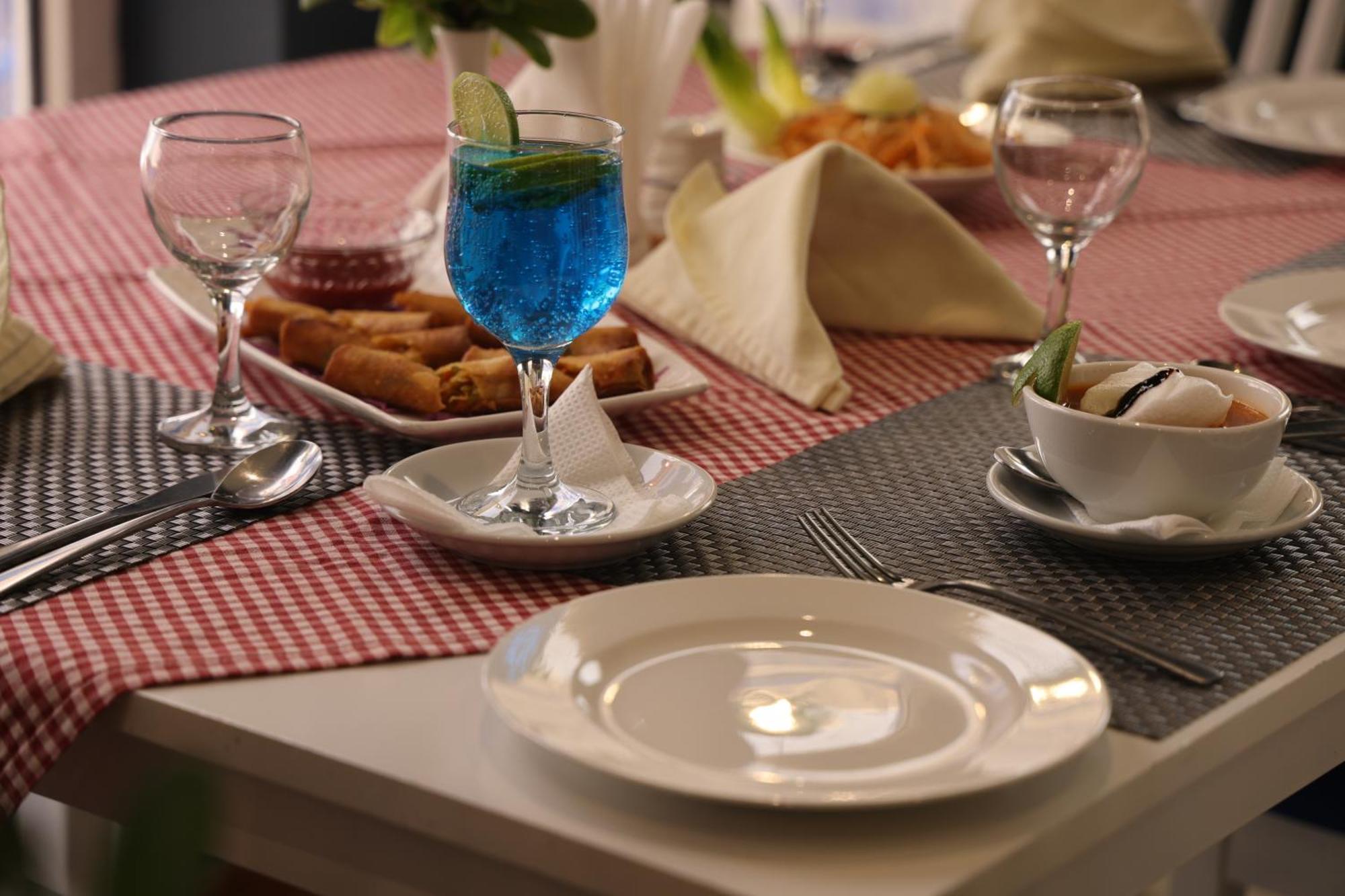 Al-ashkhara شاطئ الأشخرة Resort